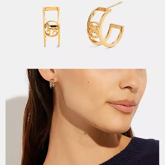 Coach Horse And Carriage Huggie Earrings - Picture 1 of 1